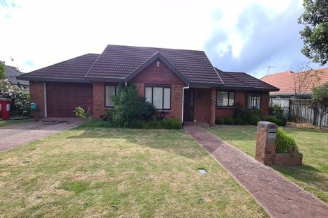 Photo of property in 11 Kotuku Drive, Paraparaumu Beach, Paraparaumu, 5032