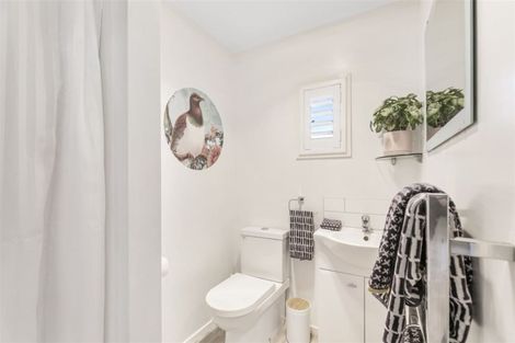 Photo of property in 46 Lynden Avenue, Hillcrest, Auckland, 0627