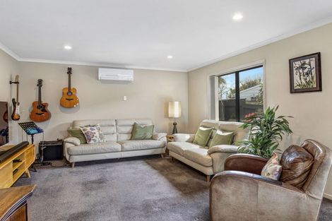 Photo of property in 1a Alexander Place, Otaki, 5512