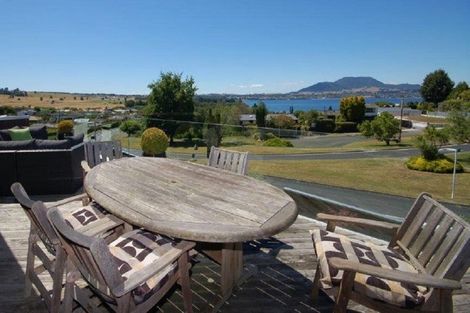 Photo of property in 11 Krissell Place, Acacia Bay, Taupo, 3330