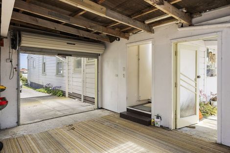 Photo of property in 47 Patu-kukupa Street, Manaia, 4612