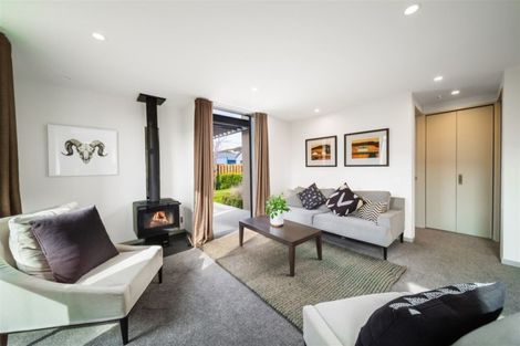 Photo of property in 52 Mount Linton Avenue, Wanaka, 9305