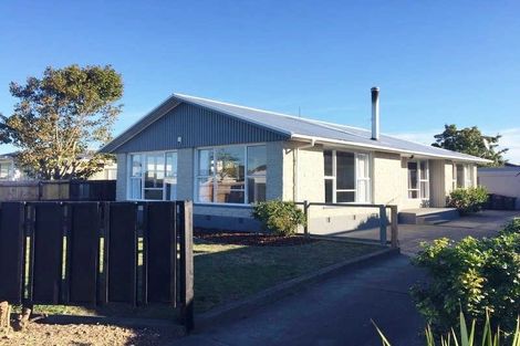 Photo of property in 19 Lamorna Road, Parklands, Christchurch, 8083