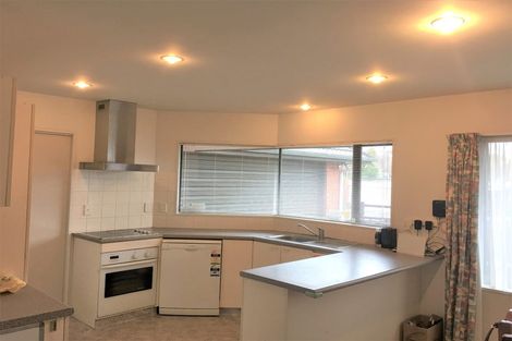 Photo of property in 2/16 Wentworth Street, Ilam, Christchurch, 8041