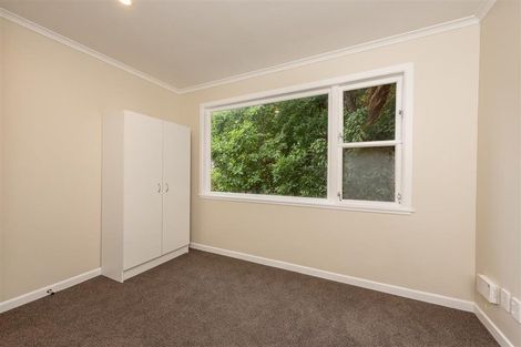 Photo of property in 58 Garden Road, Northland, Wellington, 6012
