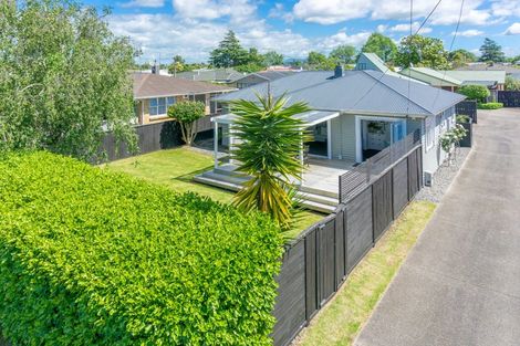 Photo of property in 15 Sandwich Road, St Andrews, Hamilton, 3200