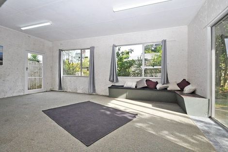 Photo of property in 19 Matama Road, Glen Eden, Auckland, 0602