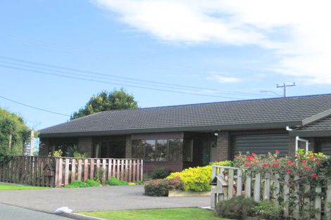 Photo of property in 1a Kauri Crescent, Snells Beach, 0920