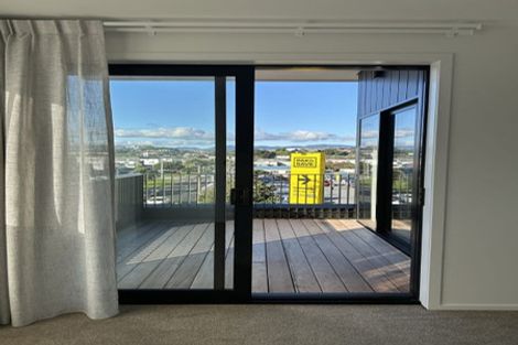 Photo of property in 304/2u Onepu Road, Kilbirnie, Wellington, 6022