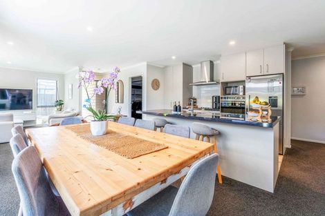 Photo of property in 4 Plate Lane, Papamoa, 3118