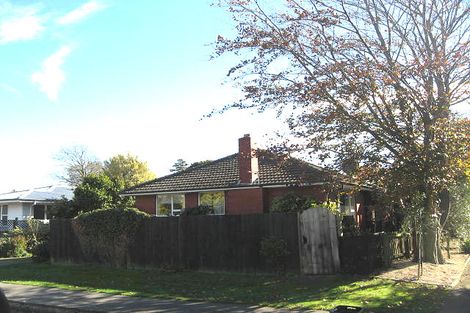 Photo of property in 25 Plynlimon Road, Fendalton, Christchurch, 8052