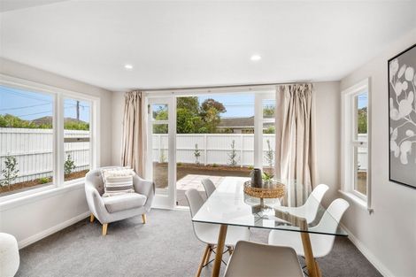 Photo of property in 9 Derrett Place, Saint Martins, Christchurch, 8022