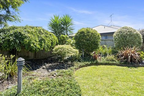 Photo of property in 24 Oaklands Drive, Cambridge, 3434