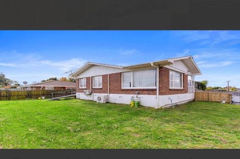 Photo of property in 15 Queen Street, Papakura, 2110