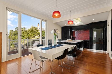 Photo of property in 2 Carson Street, Mornington, Dunedin, 9011
