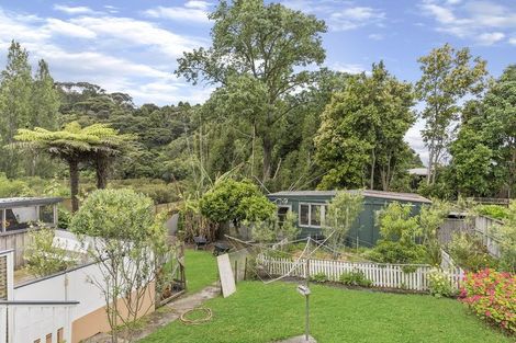 Photo of property in 28 Lowtherhurst Road, Massey, Auckland, 0614