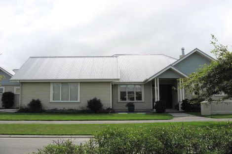 Photo of property in 2 Oakwood Mews, Prebbleton, 7604