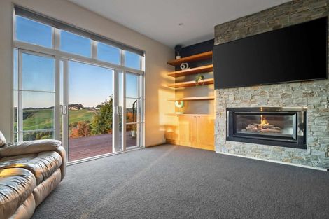 Photo of property in 25 Medhurst Road, Bombay, 2675