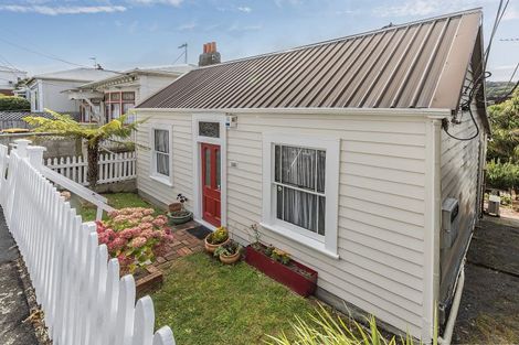 Photo of property in 115 Wallace Street, Mount Cook, Wellington, 6021