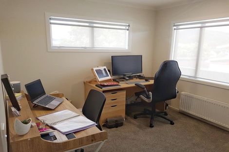 Photo of property in 11 Henrietta Maxwell Grove, Wainuiomata, Lower Hutt, 5014