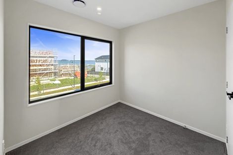 Photo of property in 43 Picnic Point Road, Hobsonville, Auckland, 0616