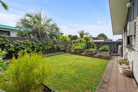 Photo of property in 6 Ranfurly Place, Te Kamo, Whangarei, 0112