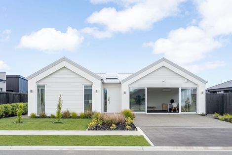 Photo of property in 46 Finstock Way, Rolleston, 7614