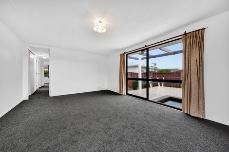 Photo of property in 13 Manuka Place, Hawera, 4610