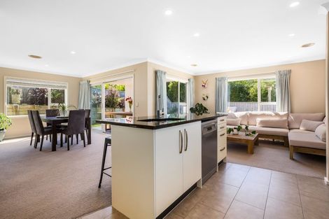 Photo of property in 37 Nelson Avenue, Aotea, Porirua, 5024