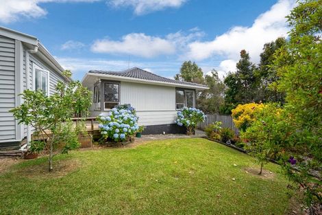 Photo of property in 4 Spinella Drive, Bayview, Auckland, 0629