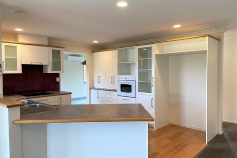 Photo of property in 420 Mangorei Road, Highlands Park, New Plymouth, 4312
