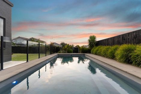 Photo of property in 32 Defender Crescent, Beachlands, Auckland, 2018
