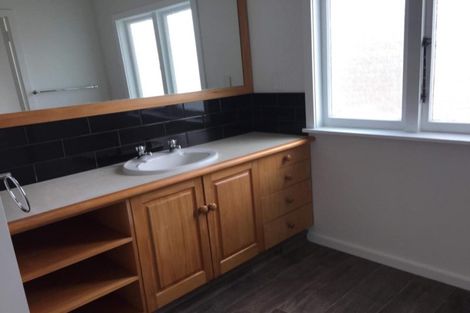 Photo of property in 16 Milson Line, Roslyn, Palmerston North, 4414