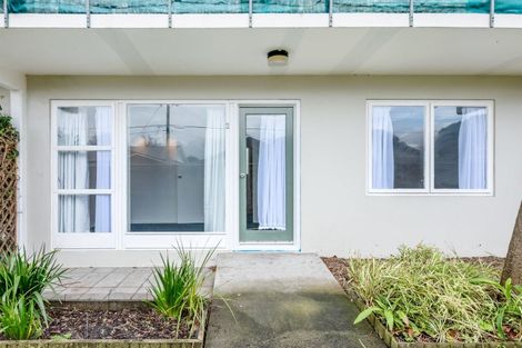 Photo of property in 2/21 Britannia Street, Petone, Lower Hutt, 5012