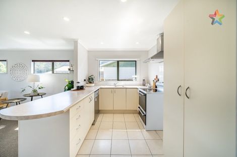 Photo of property in 5b Kilkenny Grove, Wainuiomata, Lower Hutt, 5014