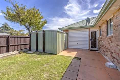 Photo of property in 75a Farquhars Road, Redwood, Christchurch, 8051