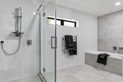 Photo of property in 99a Gloucester Road, Manurewa, Auckland, 2102