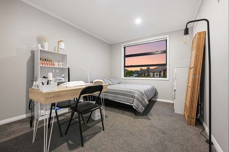 Photo of property in 2 Helen June Avenue, Flagstaff, Hamilton, 3210