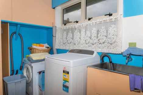 Photo of property in 281 High Street, Dannevirke, 4930