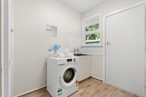 Photo of property in 115 Withells Road, Avonhead, Christchurch, 8042