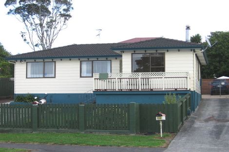 Photo of property in 10 Granville Drive, Massey, Auckland, 0614