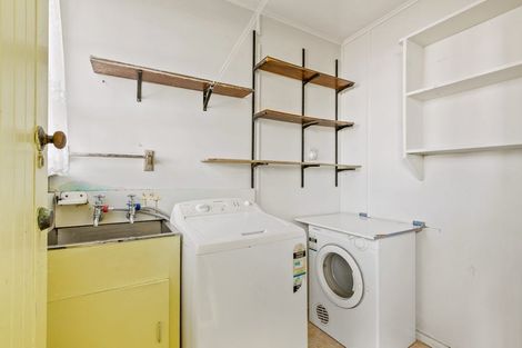 Photo of property in 2 Tohu Place, Spotswood, New Plymouth, 4310