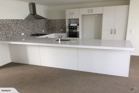 Photo of property in 42 Treestump Road, Takanini, 2112