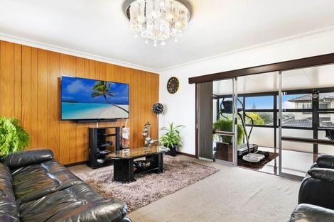 Photo of property in 28 Prangley Avenue, Mangere, Auckland, 2022