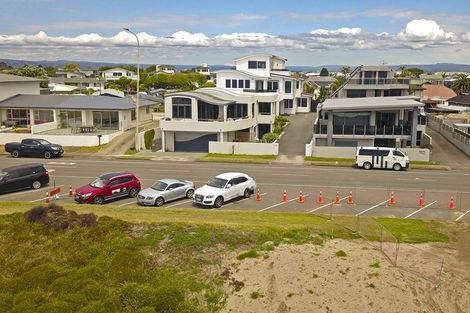 Photo of property in 203 Marine Parade, Mount Maunganui, 3116
