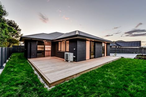Photo of property in 18 Tekapo Road, Baverstock, 3200