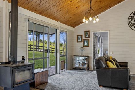 Photo of property in 1082 Mapara Road, Kinloch, Taupo, 3385