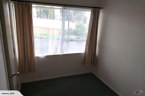 Photo of property in 108a Royal Road, Massey, Auckland, 0614