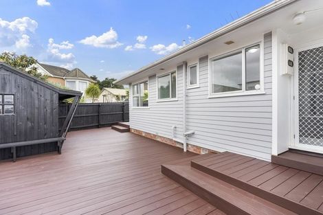 Photo of property in 54 Cockayne Crescent, Sunnynook, Auckland, 0620