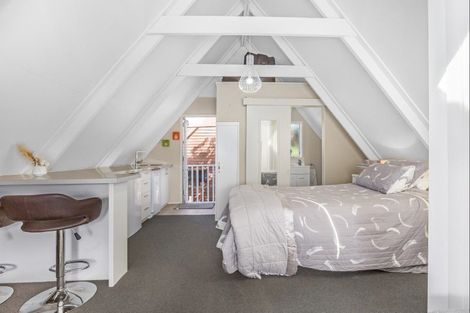 Photo of property in 16 Karu Crescent, Waikanae, 5036